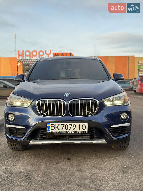 Внедорожник / Кроссовер BMW X1 2016 в Ровно