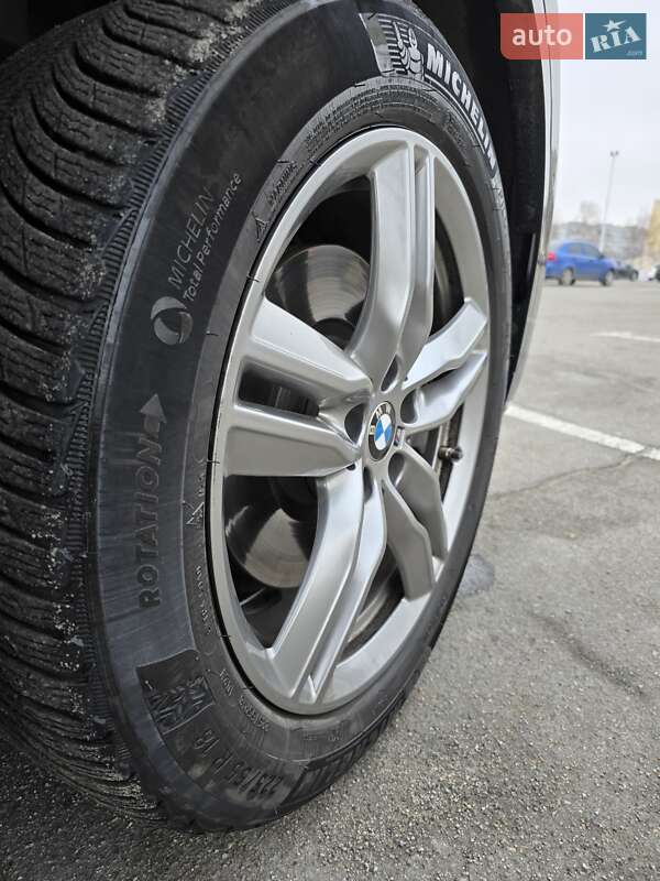 Позашляховик / Кросовер BMW X1 2022 в Запоріжжі