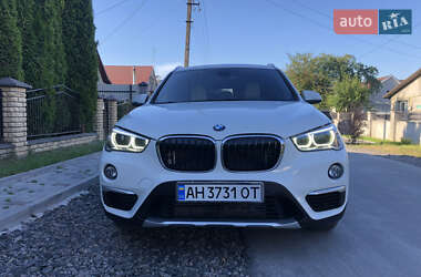 Внедорожник / Кроссовер BMW X1 2017 в 