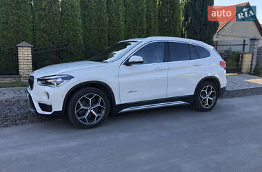 Позашляховик / Кросовер BMW X1 2017 в Нововолинську