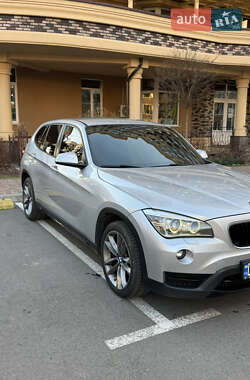 Позашляховик / Кросовер BMW X1 2013 в Києві