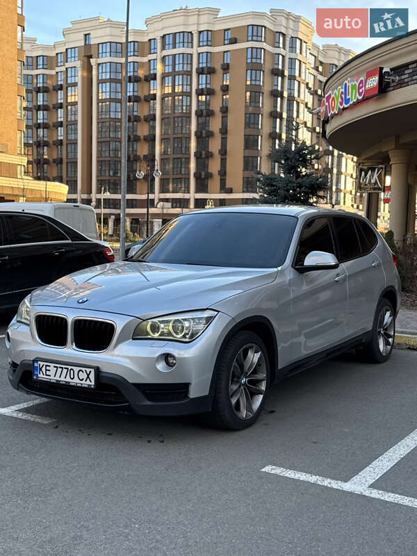 Позашляховик / Кросовер BMW X1 2013 в Києві