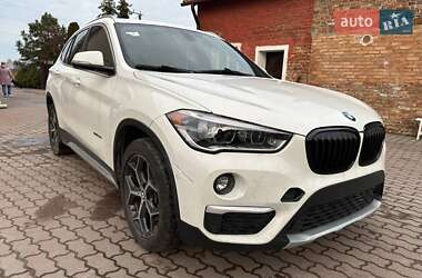 Внедорожник / Кроссовер BMW X1 2015 в Виннице