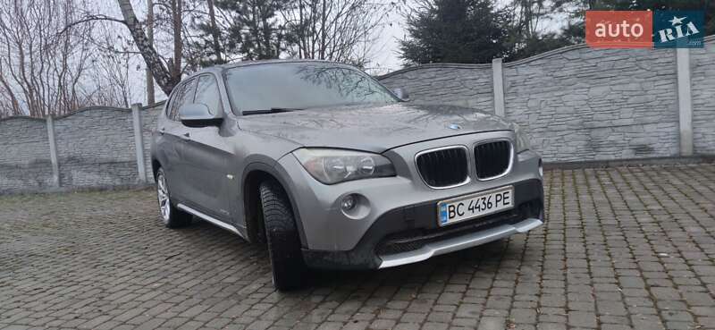 BMW X1 2011