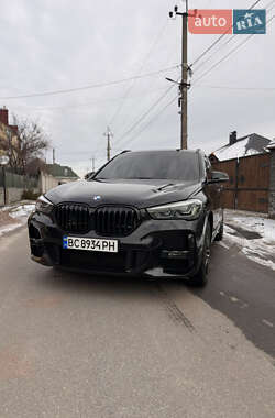 Внедорожник / Кроссовер BMW X1 2016 в Киеве