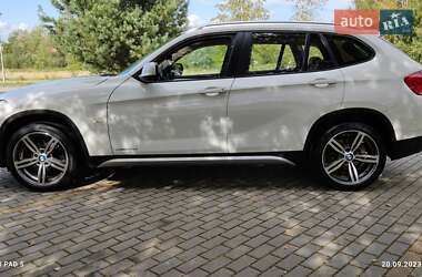 Внедорожник / Кроссовер BMW X1 2010 в 