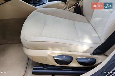 Внедорожник / Кроссовер BMW X1 2010 в 