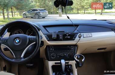 Внедорожник / Кроссовер BMW X1 2010 в 