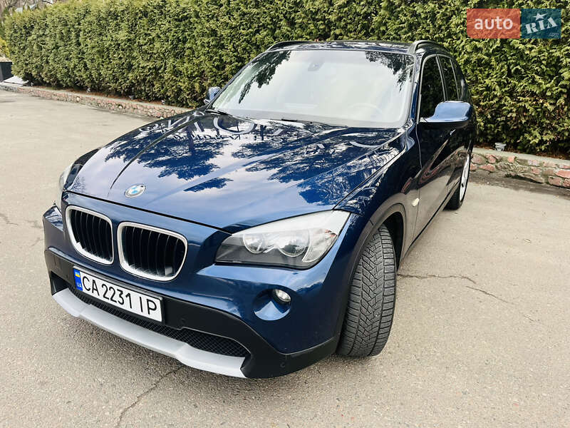 Позашляховик / Кросовер BMW X1 2010 в Києві