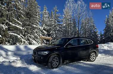 Внедорожник / Кроссовер BMW X1 2016 в 