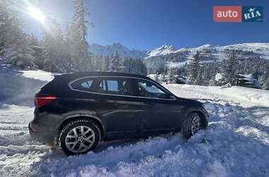 Внедорожник / Кроссовер BMW X1 2016 в 