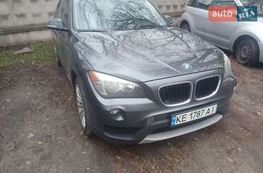 Внедорожник / Кроссовер BMW X1 2013 в Каменском