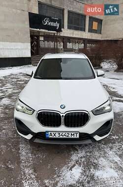 Внедорожник / Кроссовер BMW X1 2017 в Харькове