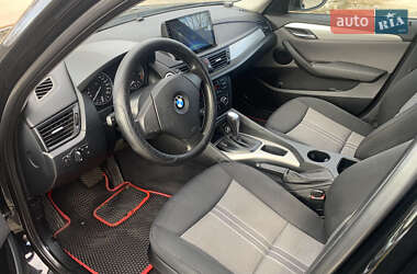 Внедорожник / Кроссовер BMW X1 2010 в Вараше