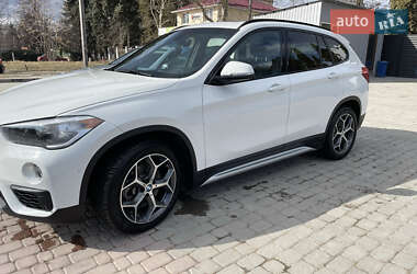 Внедорожник / Кроссовер BMW X1 2017 в 
