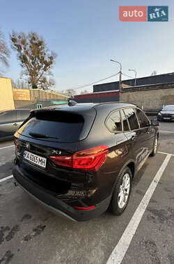 Внедорожник / Кроссовер BMW X1 2016 в Киеве