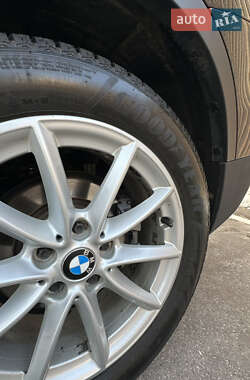 Внедорожник / Кроссовер BMW X1 2016 в Киеве