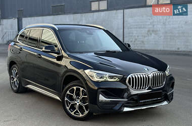 Внедорожник / Кроссовер BMW X1 2021 в Киеве