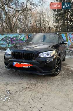 Внедорожник / Кроссовер BMW X1 2013 в 