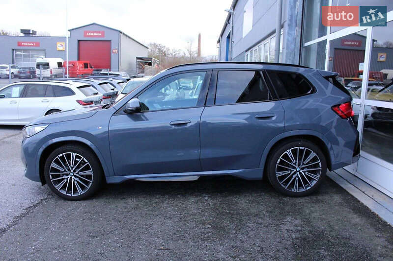 Внедорожник / Кроссовер BMW X1 2023 в Киеве
