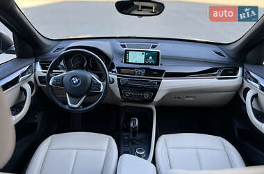 Внедорожник / Кроссовер BMW X1 2021 в 