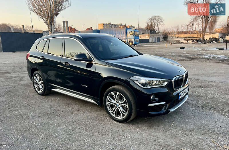 Позашляховик / Кросовер BMW X1 2016 в Кривому Розі