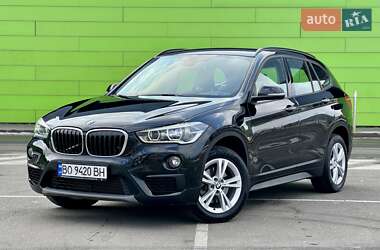 Позашляховик / Кросовер BMW X1 2016 в Києві