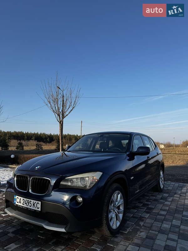 BMW X1 2011