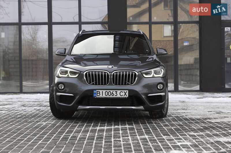 Внедорожник / Кроссовер BMW X1 2016 в Полтаве