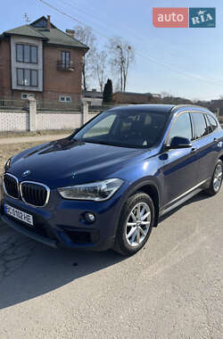 Внедорожник / Кроссовер BMW X1 2016 в Львове