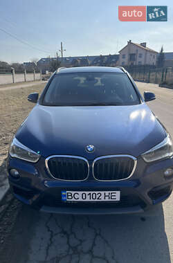 Внедорожник / Кроссовер BMW X1 2016 в Львове