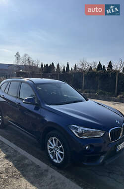 Внедорожник / Кроссовер BMW X1 2016 в Львове