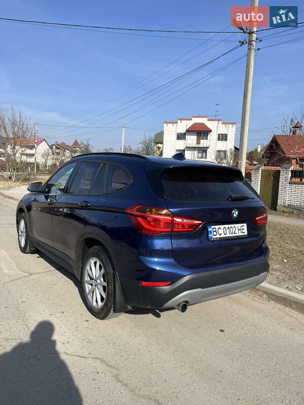 Внедорожник / Кроссовер BMW X1 2016 в Львове