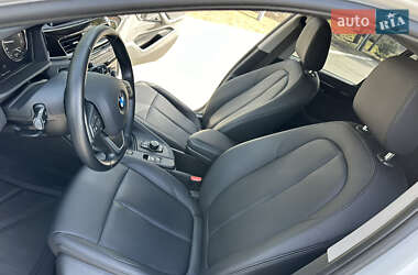 Позашляховик / Кросовер BMW X1 2022 в 