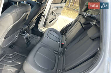 Позашляховик / Кросовер BMW X1 2022 в 