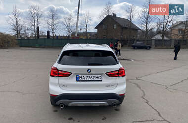 Позашляховик / Кросовер BMW X1 2019 в 