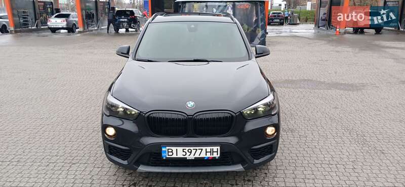 Внедорожник / Кроссовер BMW X1 2016 в Полтаве