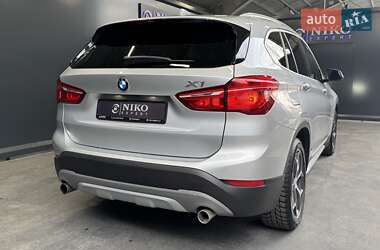 Позашляховик / Кросовер BMW X1 2017 в 