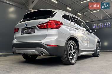 Позашляховик / Кросовер BMW X1 2017 в 