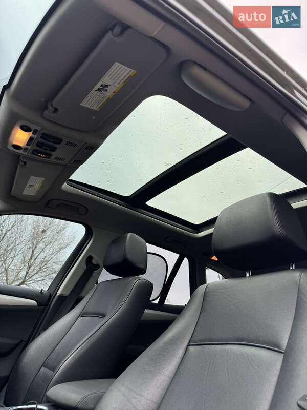 Позашляховик / Кросовер BMW X1 2013 в Одесі