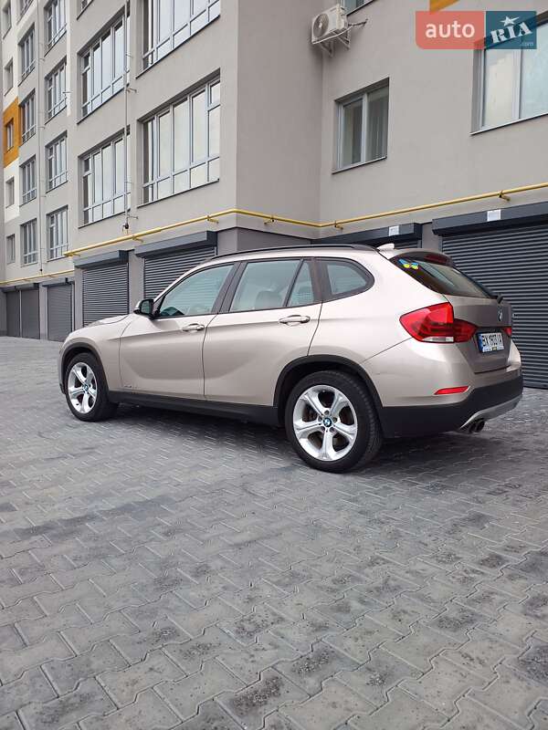 Позашляховик / Кросовер BMW X1 2015 в Хмельницькому