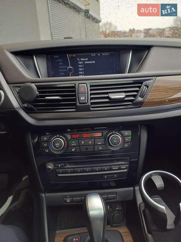 Позашляховик / Кросовер BMW X1 2015 в Хмельницькому