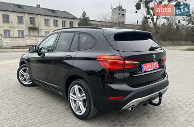 Внедорожник / Кроссовер BMW X1 2016 в 