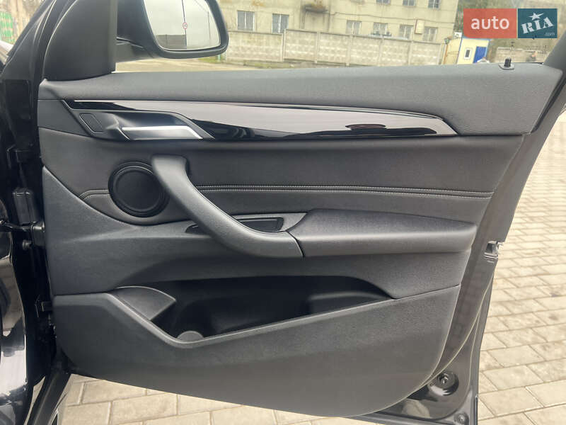 Позашляховик / Кросовер BMW X1 2016 в Лопатині
