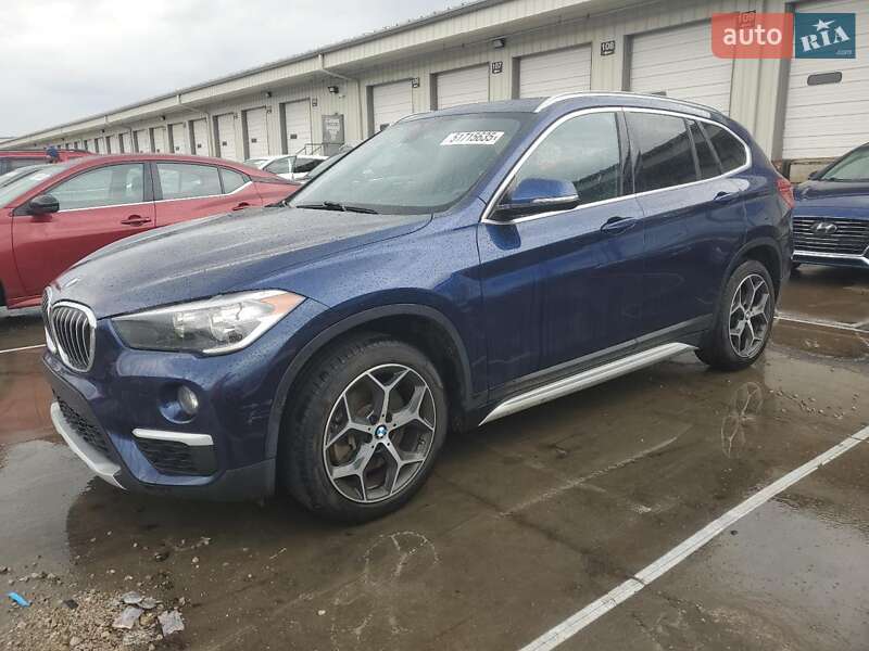 Внедорожник / Кроссовер BMW X1 2018 в 