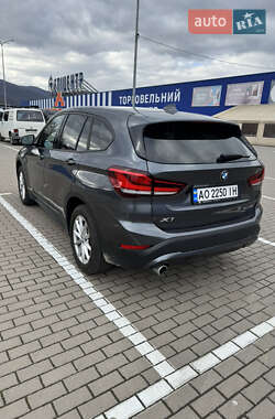 Внедорожник / Кроссовер BMW X1 2022 в 