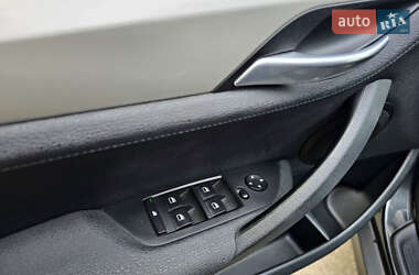 Позашляховик / Кросовер BMW X1 2011 в 