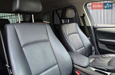 Позашляховик / Кросовер BMW X1 2011 в 