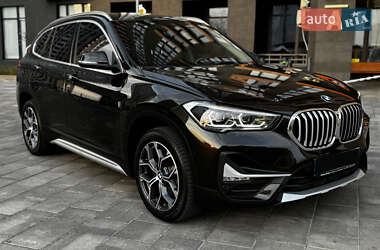 Внедорожник / Кроссовер BMW X1 2019 в 