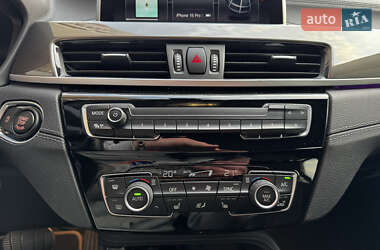 Внедорожник / Кроссовер BMW X1 2019 в 